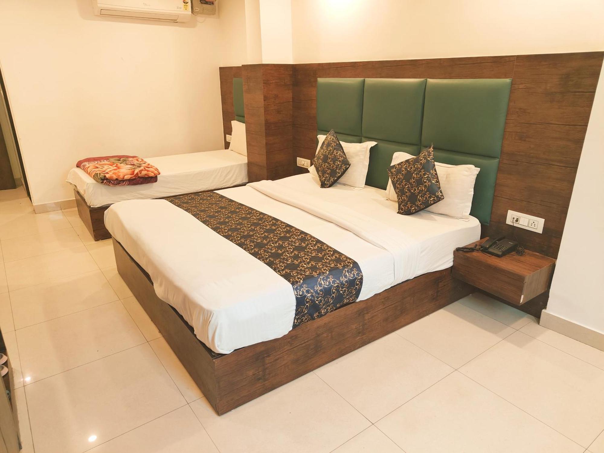 Tark A Family Near Igi Airport Delhi 4* New Delhi
