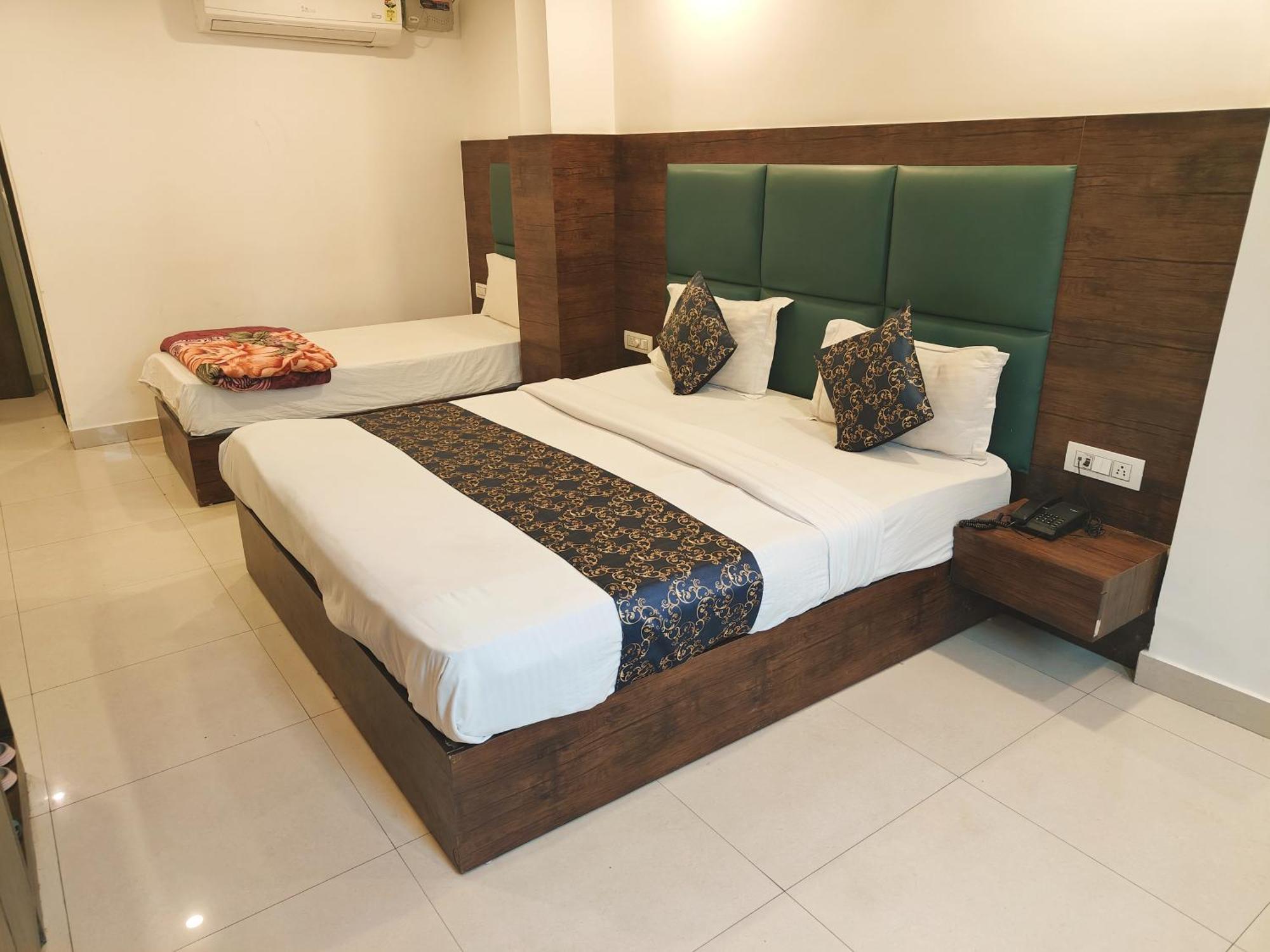Tark A Family Near Igi Airport Delhi 4* New Delhi